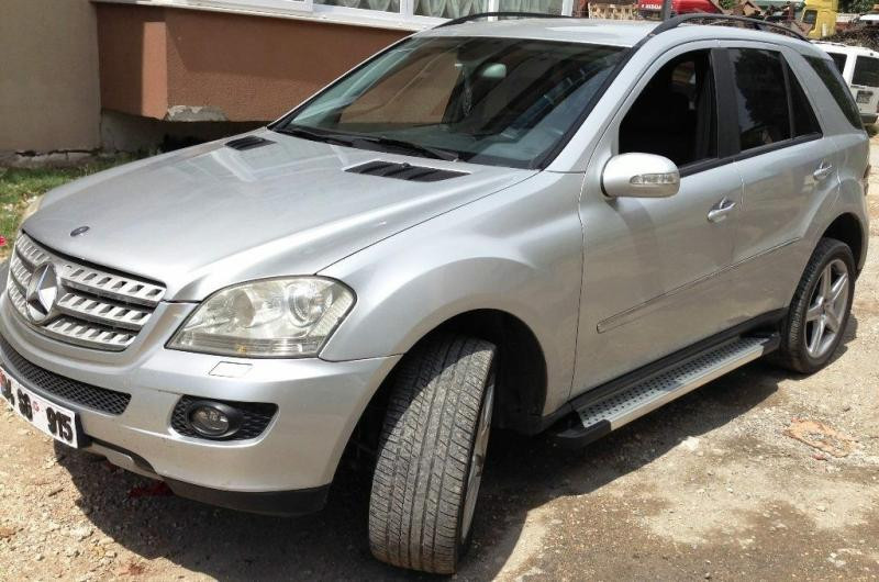 Купить Боковые пороги Allmond Grey (2 шт., алюм.) для Mercedes ML W164