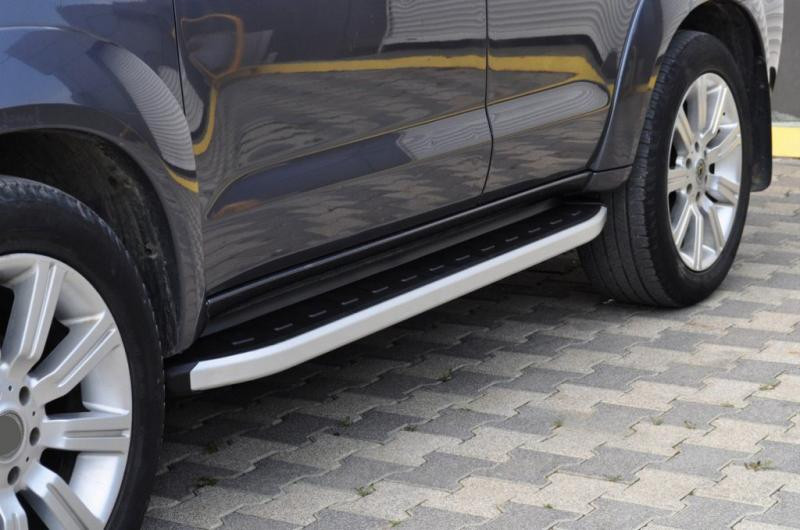 Купить Боковые пороги Fullmond (2 шт, алюм) для Toyota Fortuner 2006-2015 гг