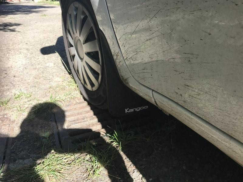 Купити Передні бризковики Туреччина (2 шт) для Renault Kangoo 2008-2020 рр