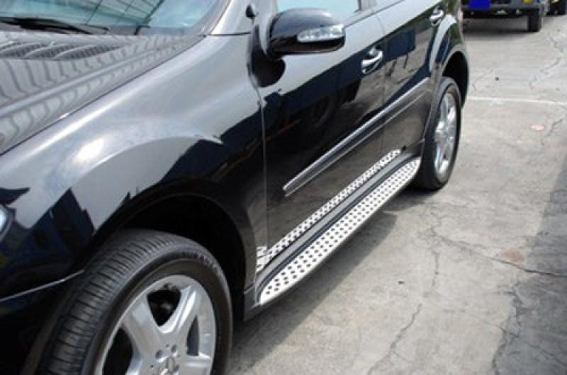 Купить Боковые пороги OEM (2 шт., алюминий) для Mercedes ML W164