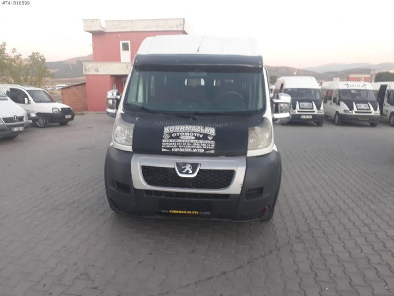 Купити Козирьок на лобове скло (чорний глянець, 5мм) для Opel Movano 2021- рр