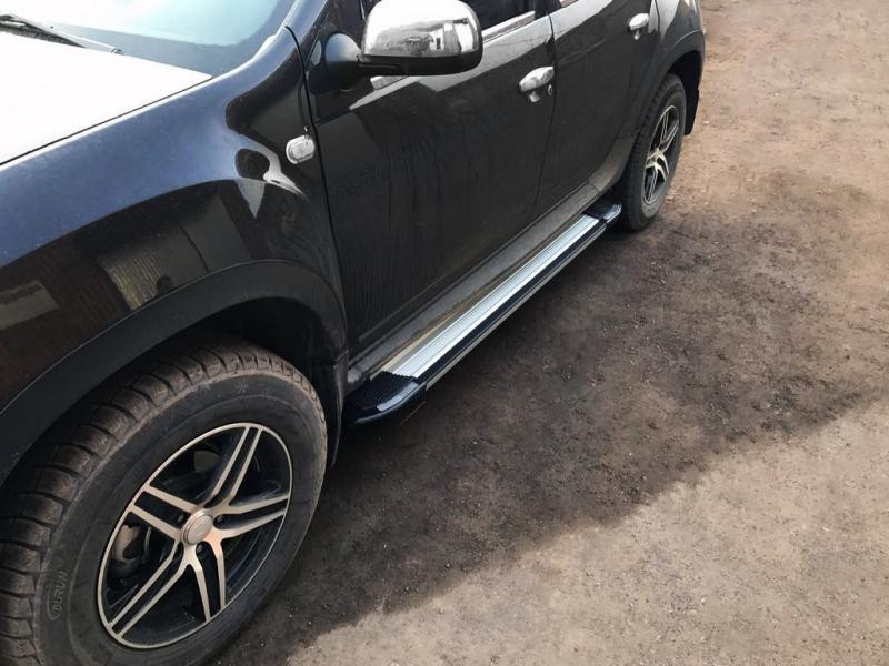 Купить Боковые пороги Rainbow (2 шт., алюминий) для Renault Duster 2008-2017 гг