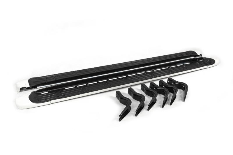 Купити Бокові пороги OEM (2 шт., алюміній) для Nissan Patrol Y62 2010-2024 рр