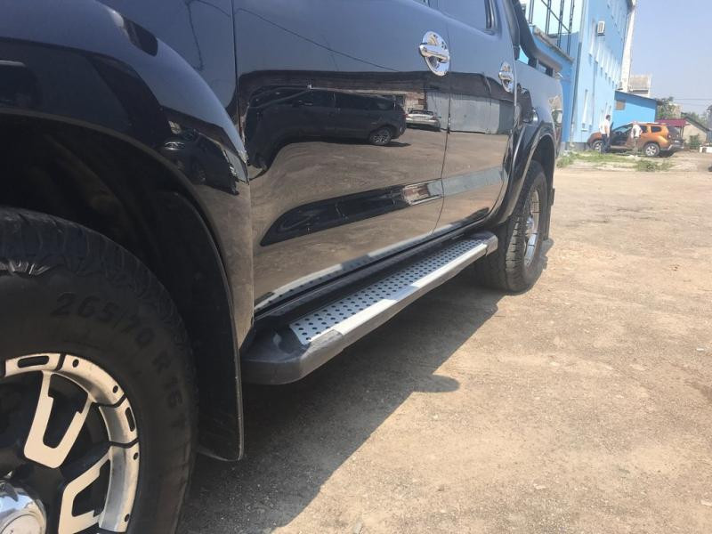 Купить Боковые пороги Allmond Grey (2 шт., алюминий) для Toyota Hilux 2006-2015 гг