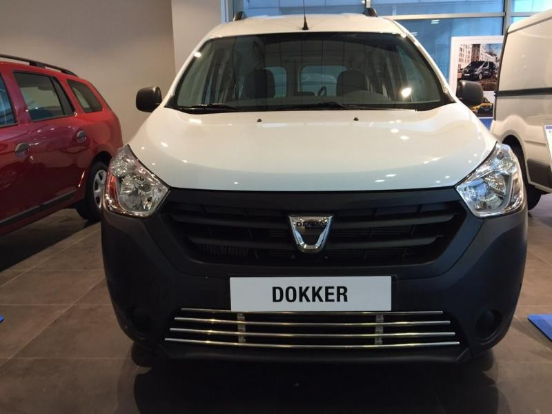 Купити Решітка в бампер (нерж) для Renault Dokker 2013-2022 рр