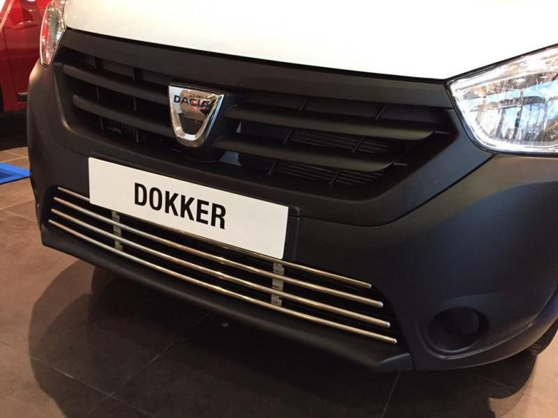 Купити Решітка в бампер (нерж) для Renault Dokker 2013-2022 рр