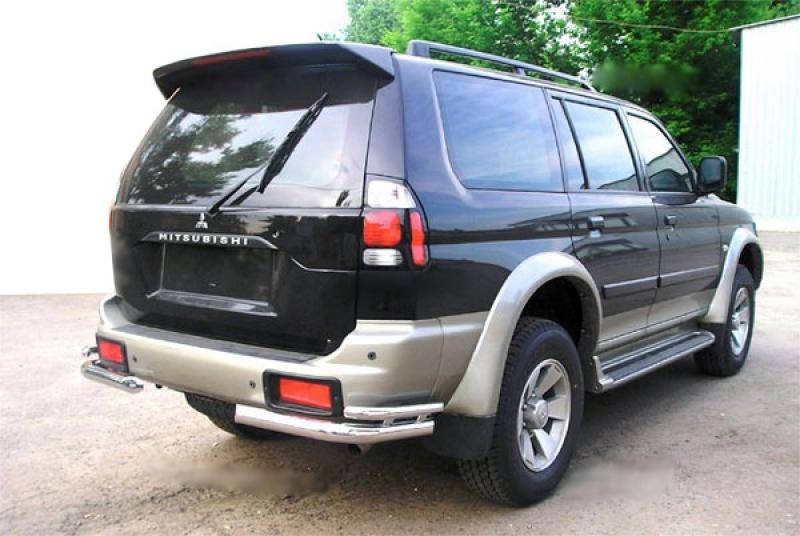 Купити Задні подвійні куточки (2 шт, нерж) для Mitsubishi Pajero Sport 1996-2007 рр