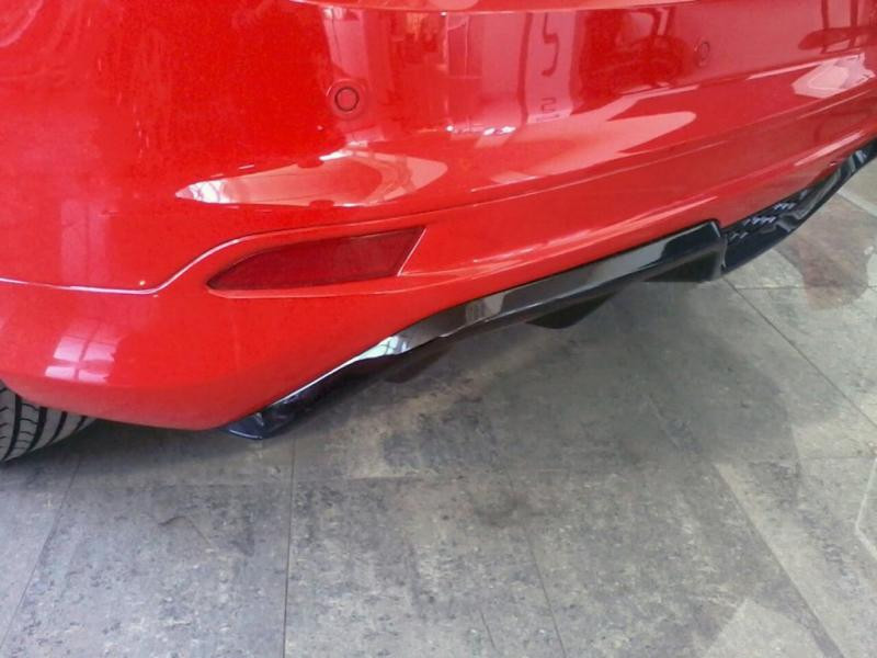 Купити Накладка на задній бампер HB (під фарбування) для Ford Focus III 2011-2017 рр