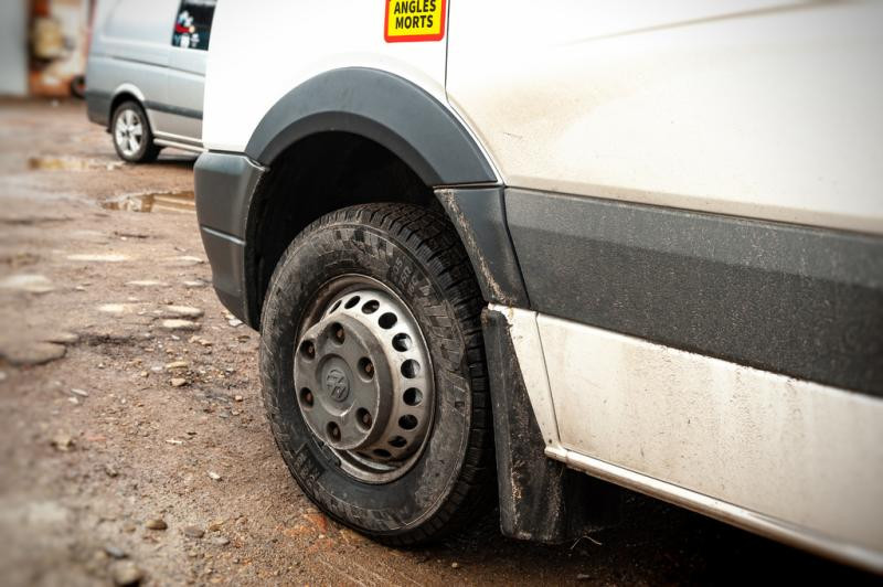 Купить Накладки на арки широкие (4 шт, черные) для Volkswagen Crafter 2006-2016 гг