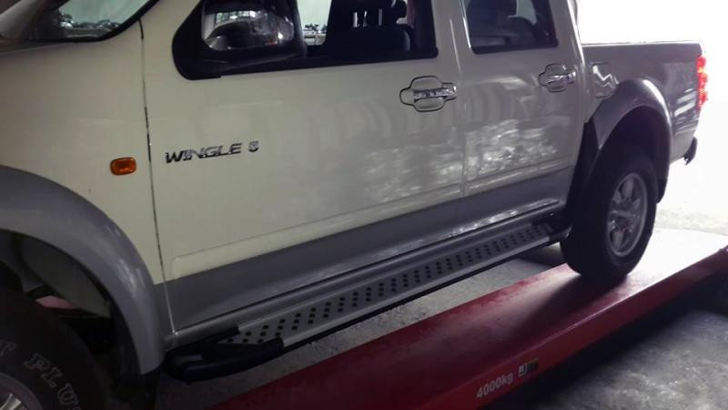 Купити Бокові пороги Allmond Grey (2 шт., алюміній) для GreatWall Wingle 5