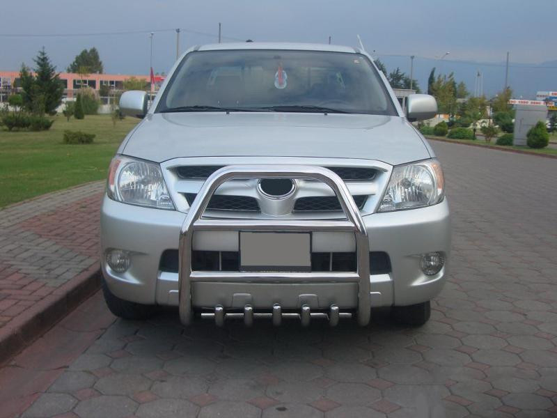 Купить Кенгурятник QT007 (нерж.) для Toyota Hilux 2006-2015 гг
