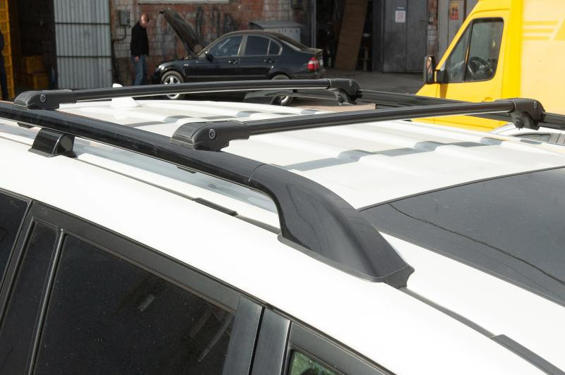 Купити Багажник (поперечини) на звичайні рейлінги під ключ WingBar V1 (2 шт) до 110 см, Чорний для Ford Kuga 2008-2013 рр