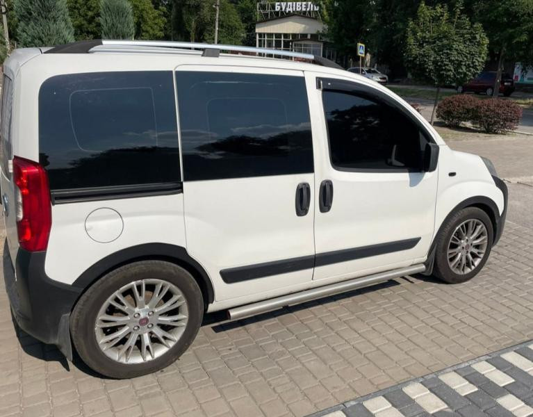 Купити Накладки на арки (4 шт, чорні) 1 двері металеві для Peugeot Bipper