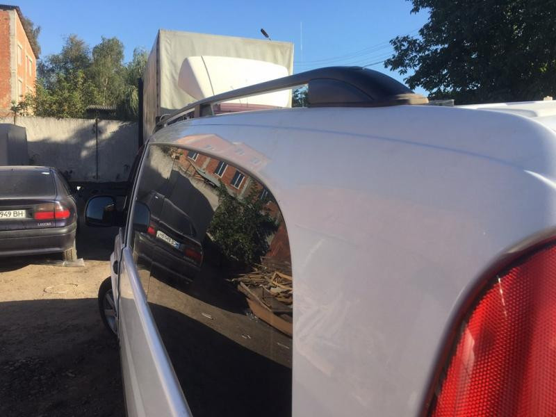 Купить Рейлинги черные Skyport (сплошной метал) Средняя база (LONG) для Mercedes Viano 2004-2014 гг