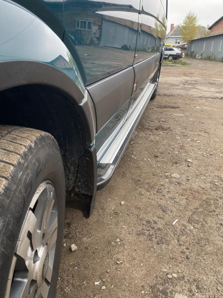 Купити Бокові пороги Rainbow (2 шт., алюміній) Long/ExtraLong для Volkswagen Crafter 2006-2016 рр