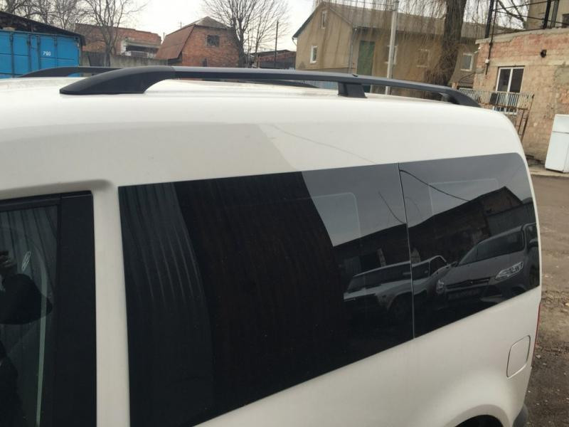 Купити Рейлінги чорні Максі база, Металличиские ніжки для Volkswagen Caddy 2010-2015 рр