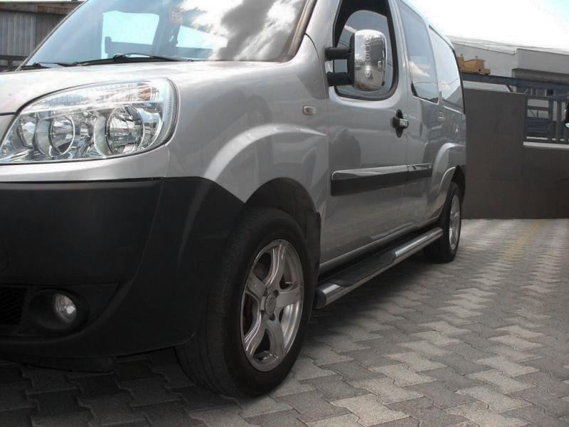 Купити Бічні труби BB002 (2 шт., нерж.) 60 мм, Максі база для Fiat Doblo I 2005-2010 рр