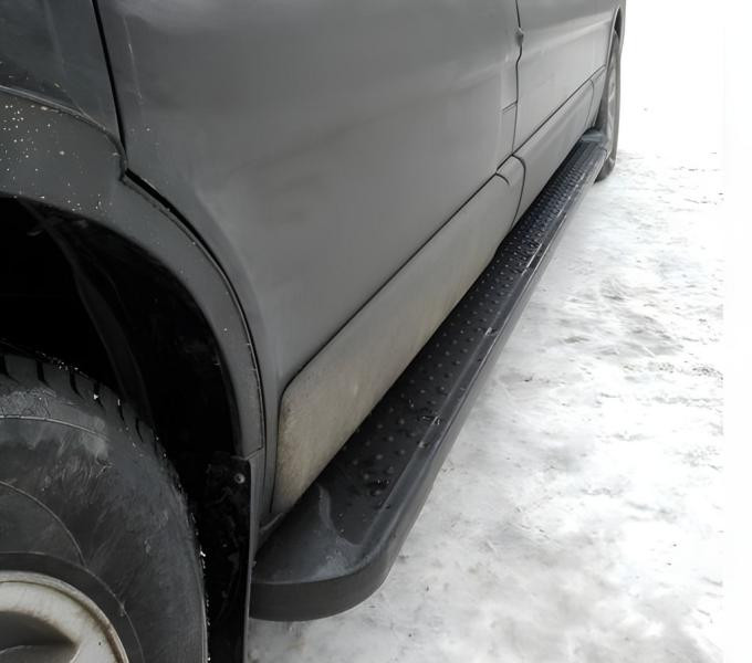 Купити Бокові пороги Allmond Black (2 шт., алюміній) Коротка база для Nissan NV300/Primastar 2016-рр