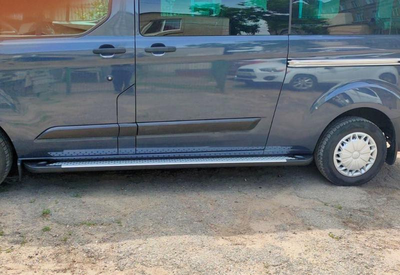 Купити Бокові пороги Allmond Grey (2 шт., алюм.) Коротка база для Ford Custom 2013-2022 рр