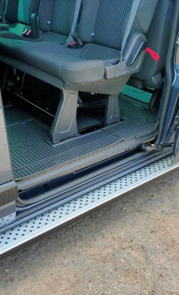 Купити Бокові пороги Allmond Grey (2 шт., алюм.) Коротка база для Ford Custom 2013-2022 рр