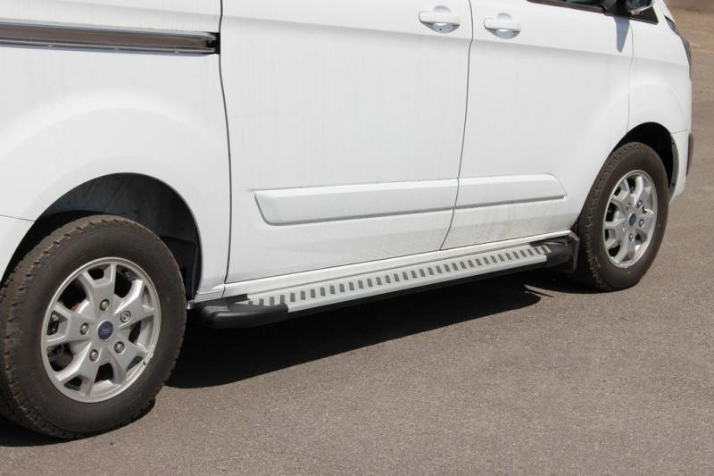 Купити Бокові пороги Line (2 шт., алюміній) Довга база для Ford Custom 2013-2022 рр
