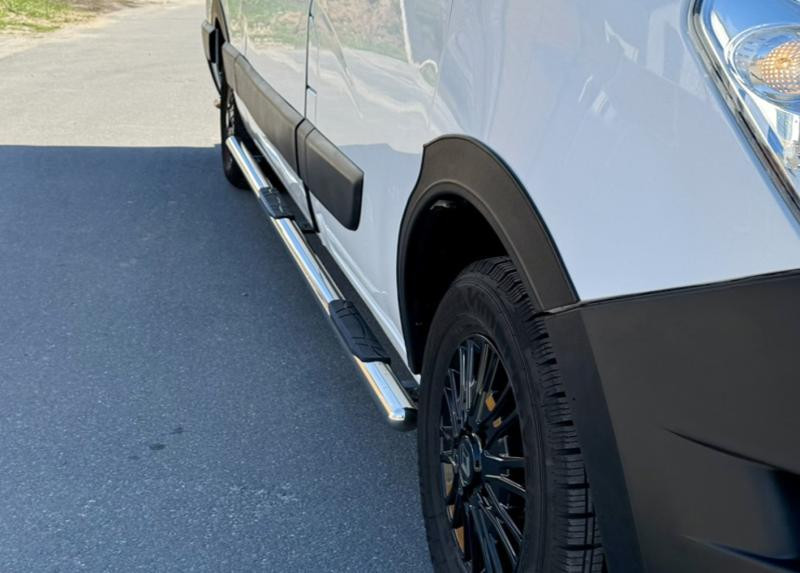 Купить Боковые трубы BB002 (2 шт., нерж.) Средняя база для Renault Master 2011-2023 гг