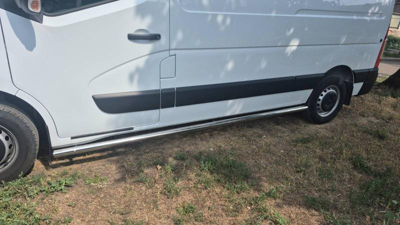 Купить Боковые трубы BB002 (2 шт., нерж.) Средняя база для Renault Master 2011-2023 гг