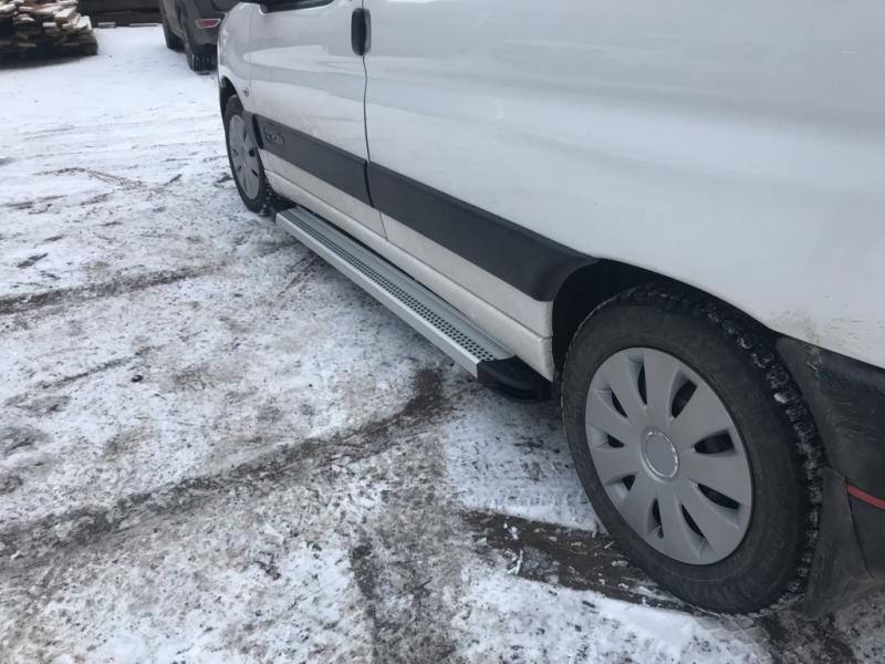 Купить Боковые пороги Maya V2 (2 шт., алюминий) для Peugeot Partner 1996-2008 гг