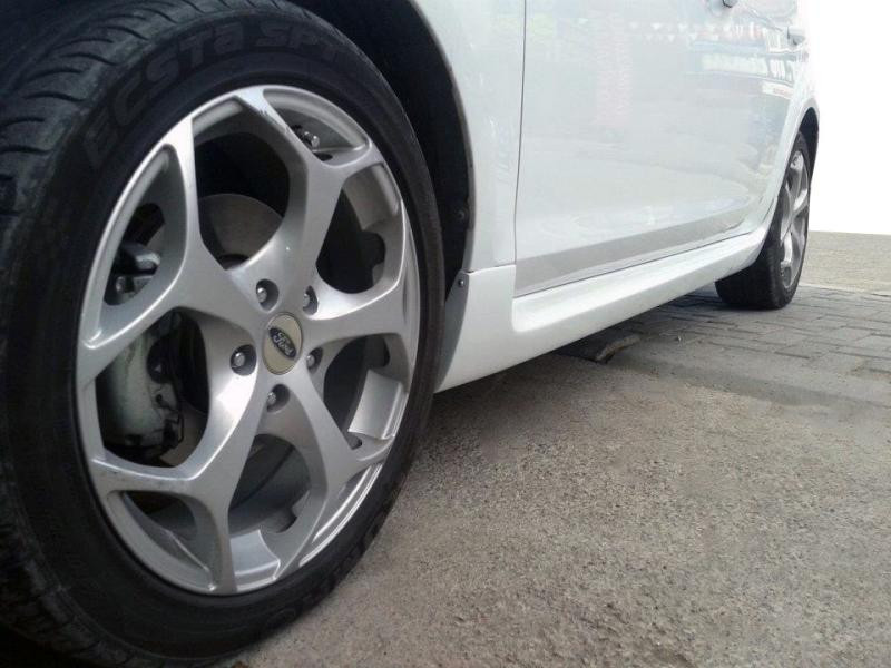 Купить Боковые пороги HB (под покраску) для Ford Focus II 2005-2008 гг