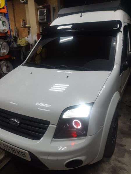 Купить Козырек на лобовое стекло (черный глянец, 5мм) для Ford Connect 2010-2013 гг