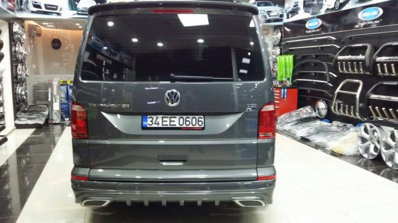 Купити Накладка на задній бампер AMG-style (під фарбування) для Volkswagen T6