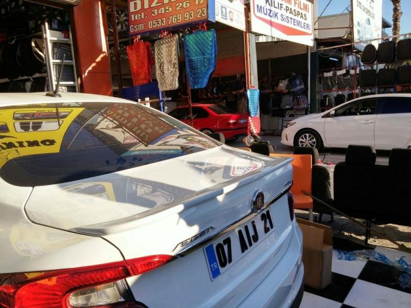 Купити Спойлер під фарбування (скловолокно) для Fiat Tipo 2016- рр