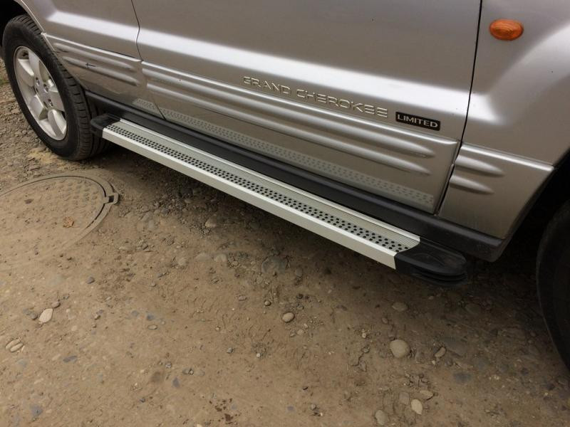 Купить Боковые пороги Maya V2 (2 шт., алюминий) для Jeep Grand Cherokee WK 2004-2010 гг