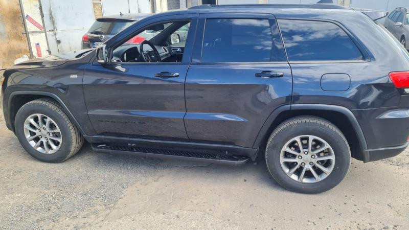 Купить Боковые пороги Allmond Black (2 шт., алюминий) для Jeep Grand Cherokee WK2 2010-2021 гг