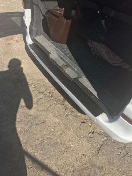 Купить Накладка на задний бампер с загибом (DDU, пластик) Глянцевая для Mercedes Vito W639 2004-2014 гг