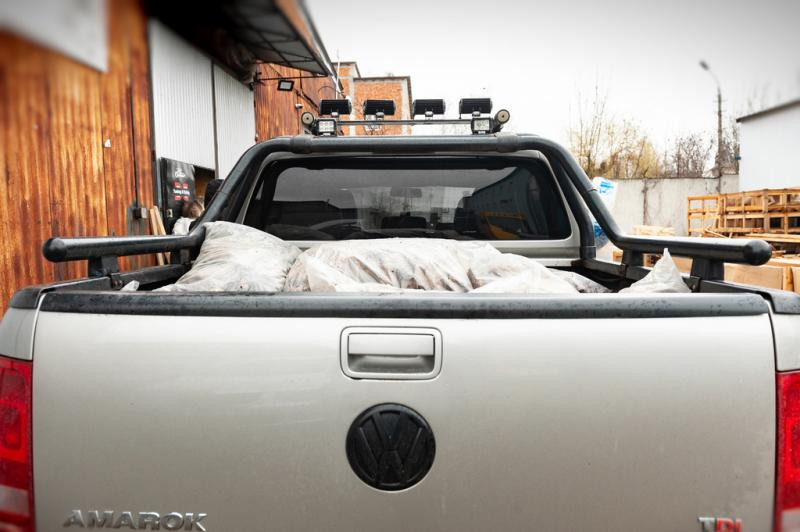 Купити Дуга на кузов (чорна) 76мм для Volkswagen Amarok 2010-2022 рр