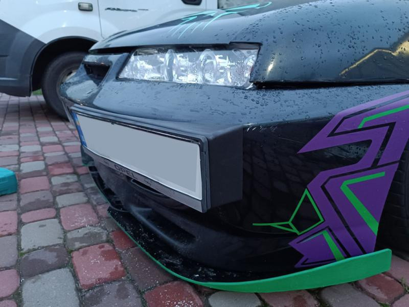 Купити Підставка під номер на край бампера (пластик) Чорний мат