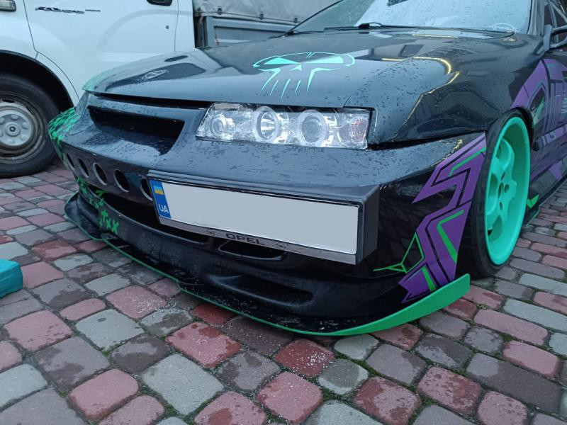 Купити Підставка під номер на край бампера (пластик) Чорний мат