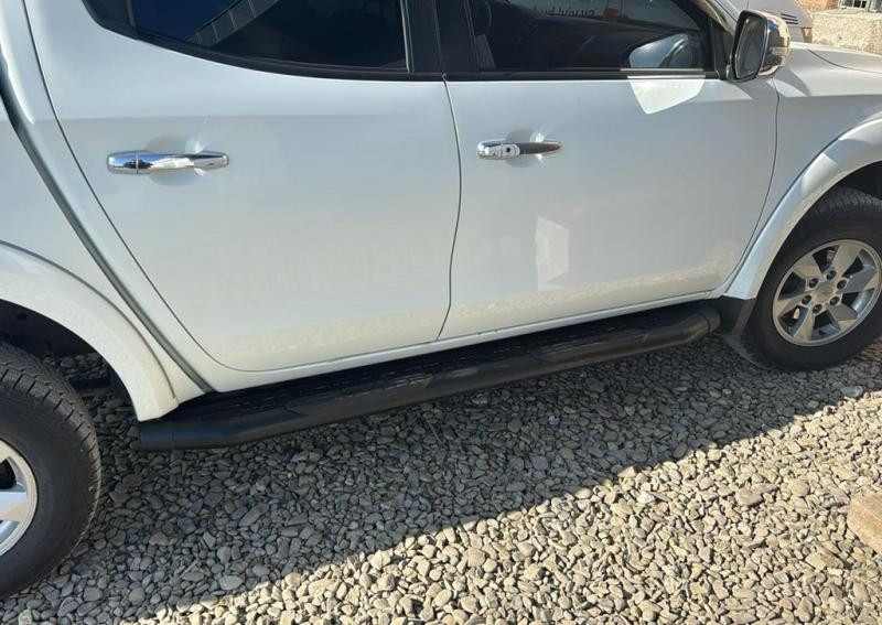 Купити Бокові пороги Amazon Black (2 шт., чорні) для Mitsubishi L200 2015-2024 рр