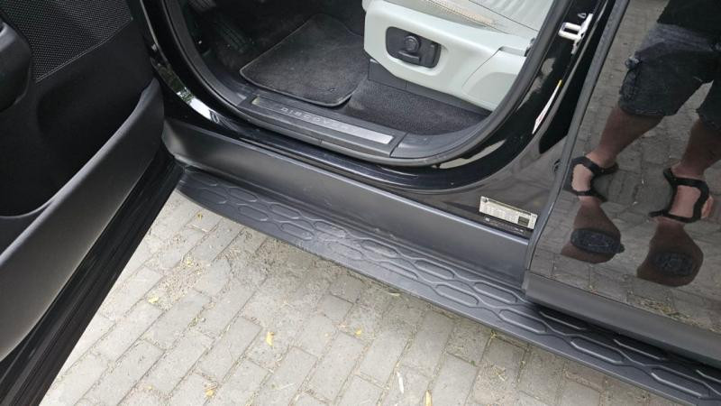 Купить Боковые подножки (2 шт) для Land Rover Discovery V