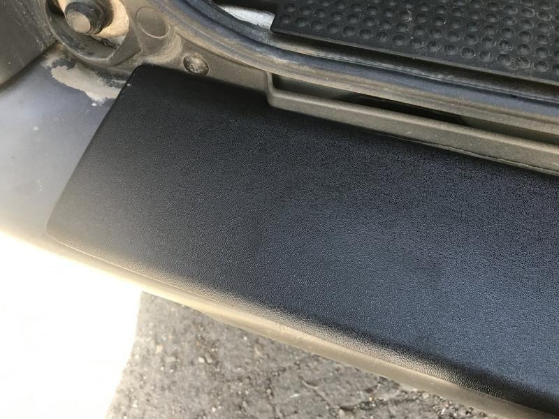 Купити Накладка на задній бампер DDU (ABS) для Renault Trafic 2001-2015 рр