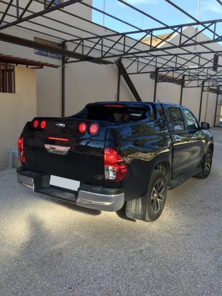 Купити Кунг GRAND BOX для Toyota Hilux 2015- рр