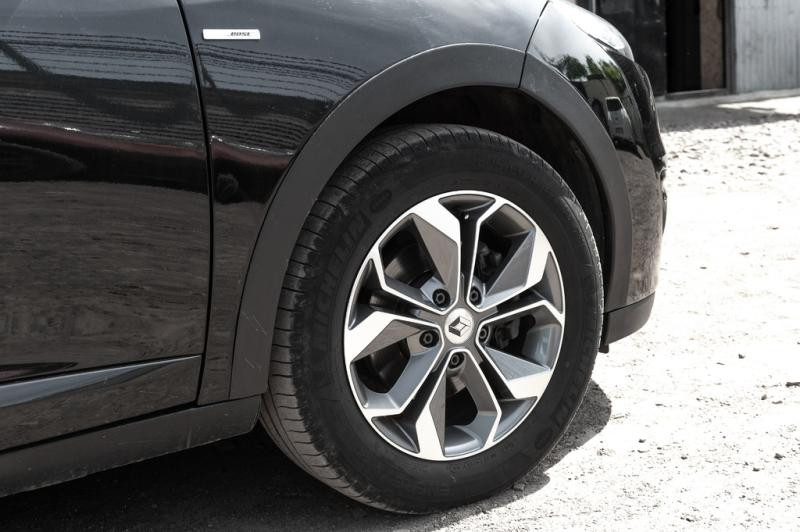 Купить Накладки на арки (8 шт, черные) SW, металл для Renault Megane III 2009-2016 гг