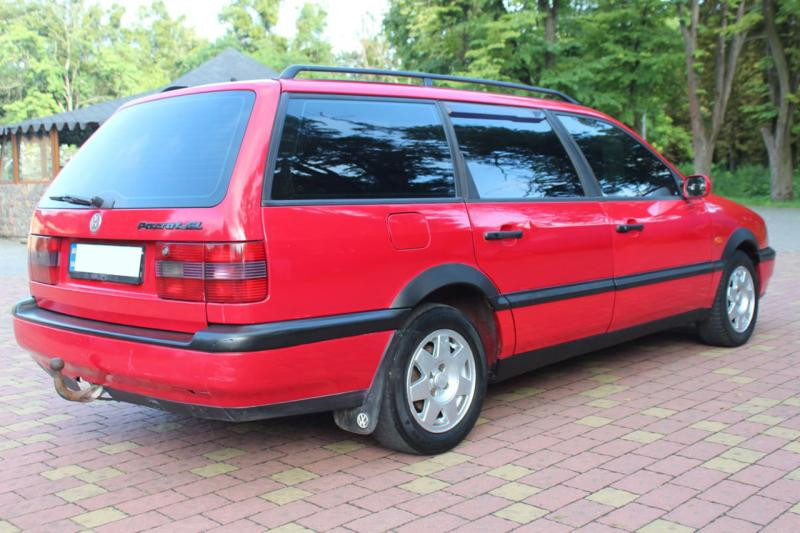 Купить Накладки на арки (4 шт, черные) для Volkswagen Passat B4 1993-1996 гг