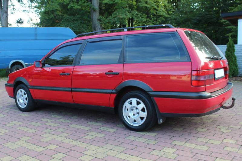 Купить Накладки на арки (4 шт, черные) для Volkswagen Passat B4 1993-1996 гг