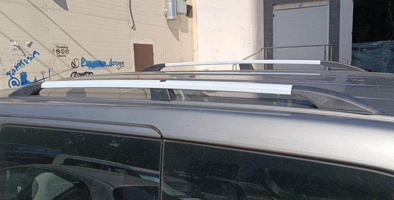 Купить Рейлинги ХРОМ 143 см, Пластиковые ножки для Nissan NV200 2009- гг