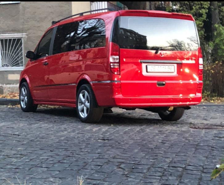 Купити Бокові пороги Exclusive (2 шт, під фарбування) Коротка/Середня бази для Mercedes Viano 2004-2014 рр