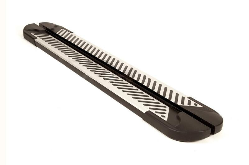 Купити Бокові пороги Line (2 шт., алюм.) для Nissan Navara/NP300 2016- рр