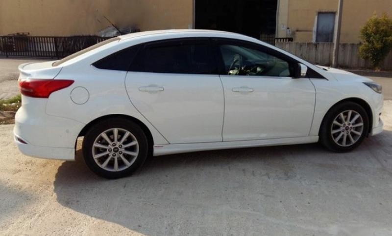 Купити Бокові пороги Sedan 2015-2025 (під фарбування) для Ford Focus III рр