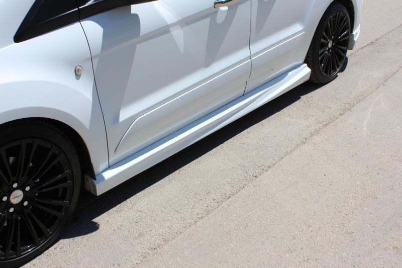 Купити Бокові пороги (під фарбування) для Ford Connect 2014-2021 рр